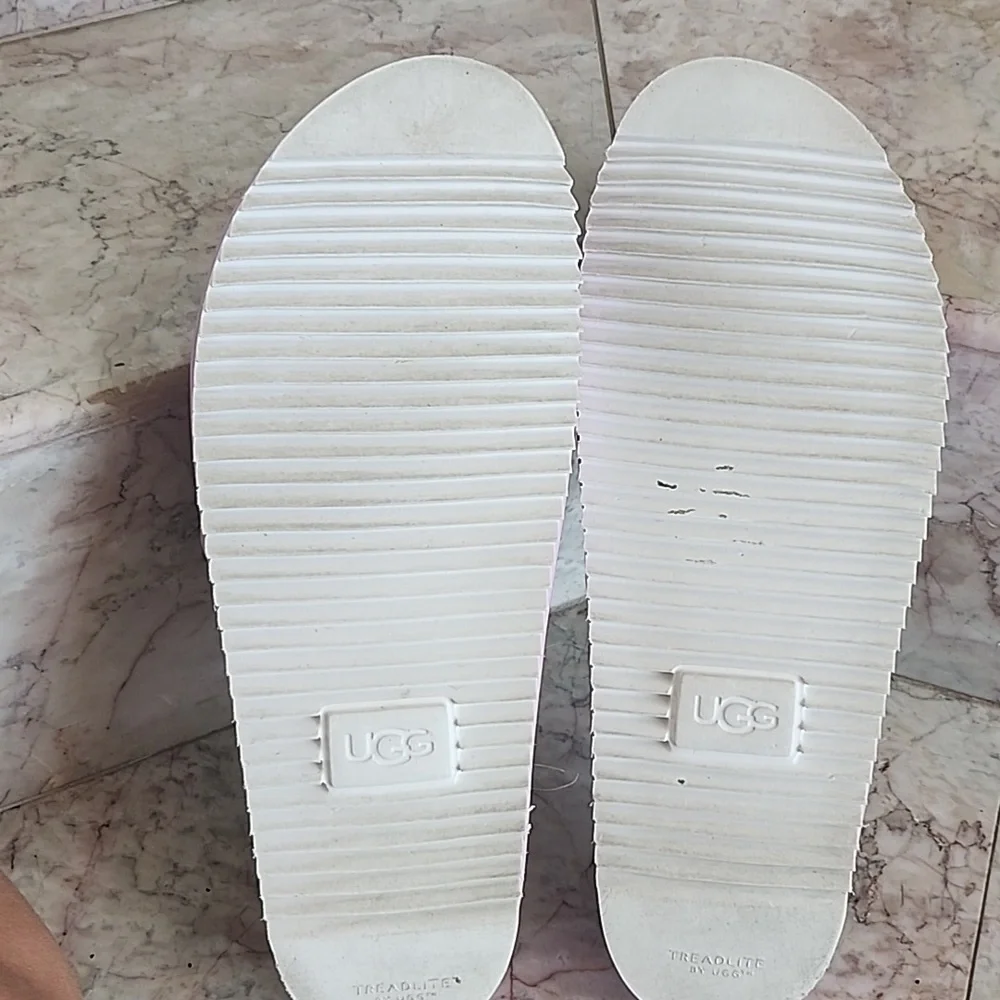 UGG sandals - Picture 3 of 6